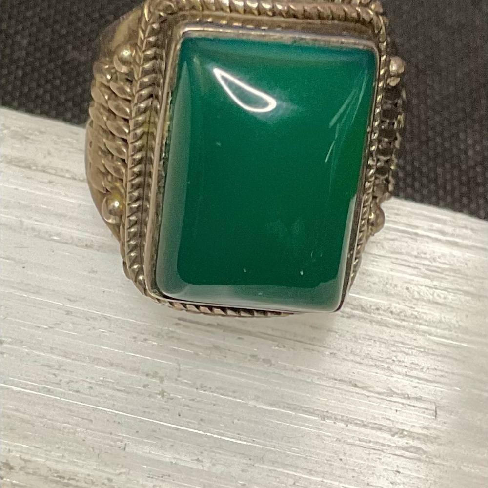 Vintage Green Stone sterling silver Ring